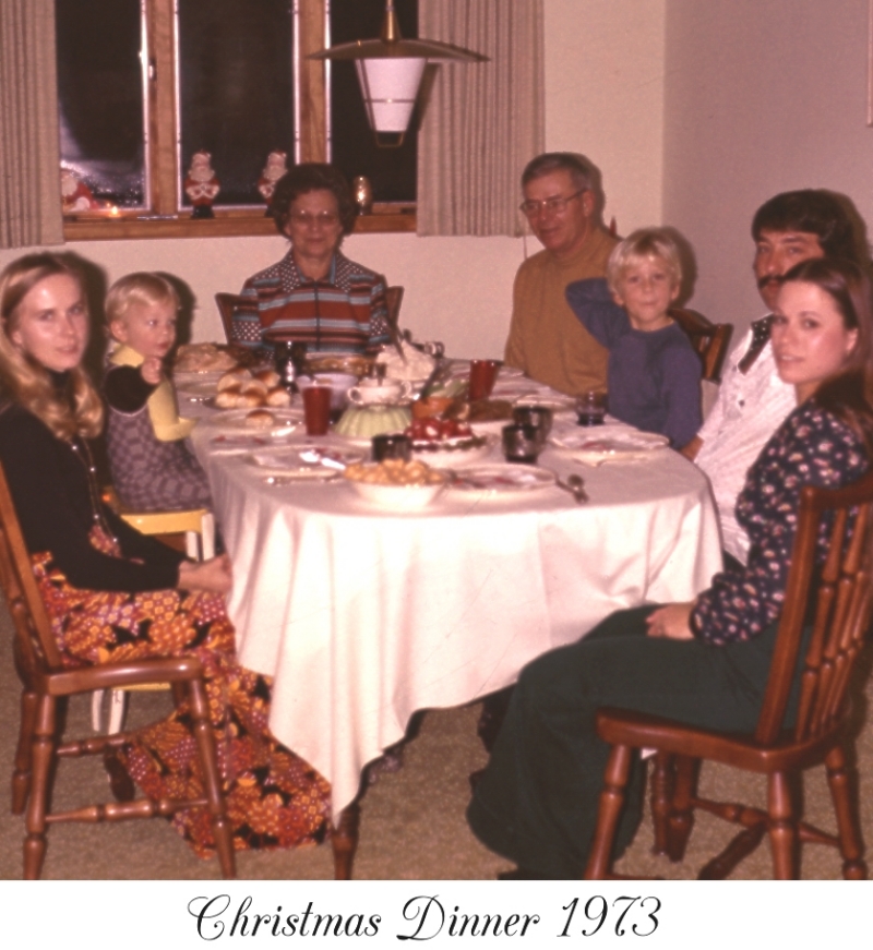 1974-12-Hildebrand-Christmas-0.jpg